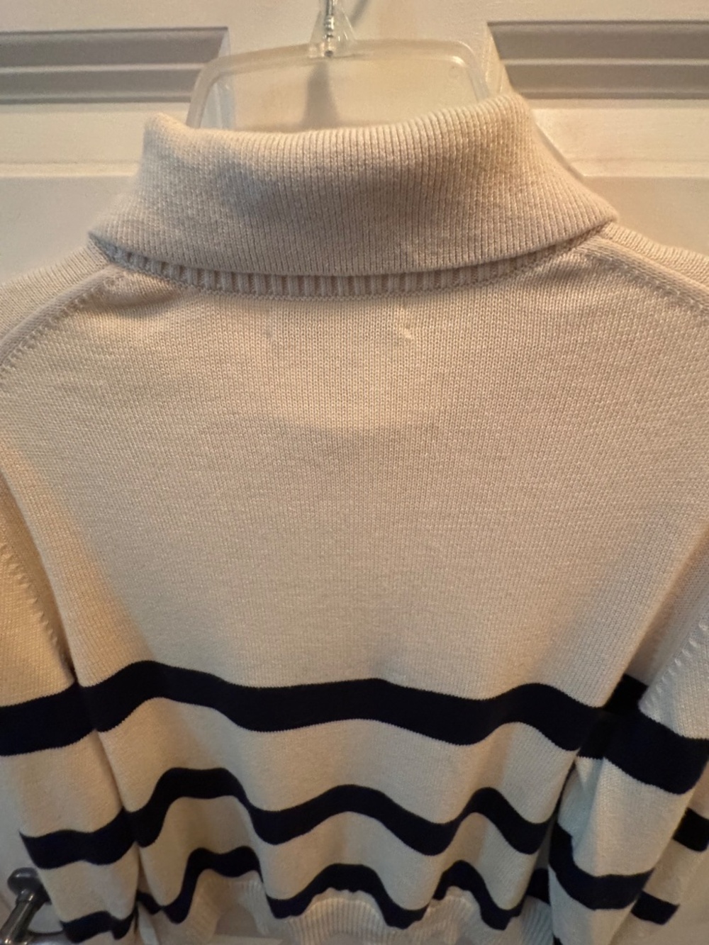 Banana Republic Cream and Navy Strip Sweater - Picture 4 of 5